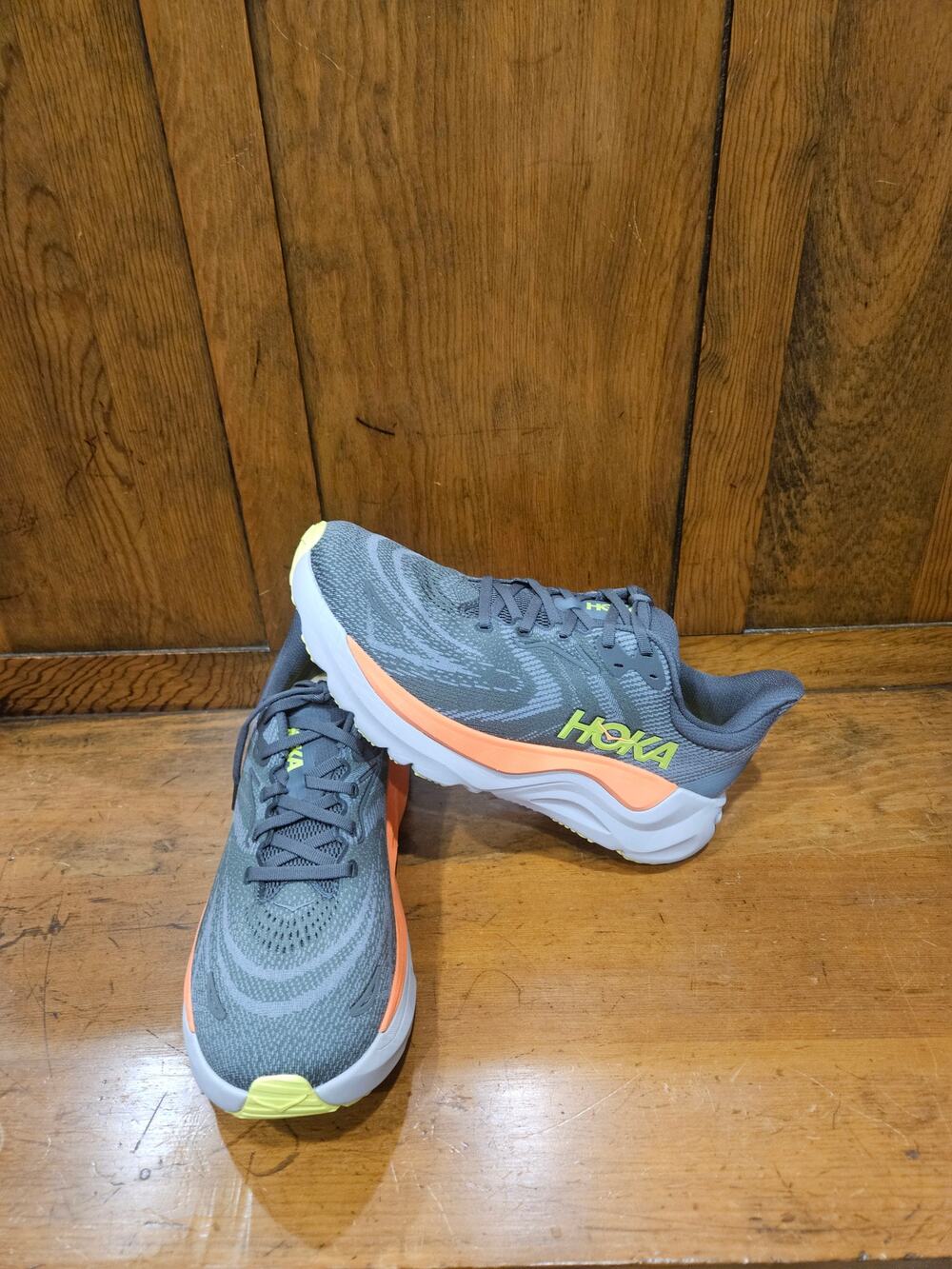 HOKA Arahi 8 Mens Stability shoe in Asphalt/Gravel size 9 D